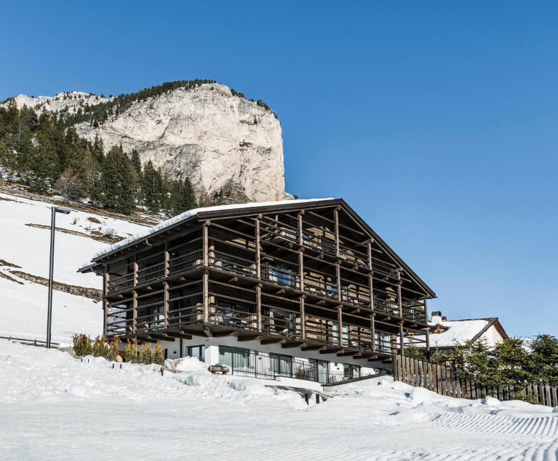 Cadepunt The Dolomites Lodge Selva di Val Gardena Exteriör bild