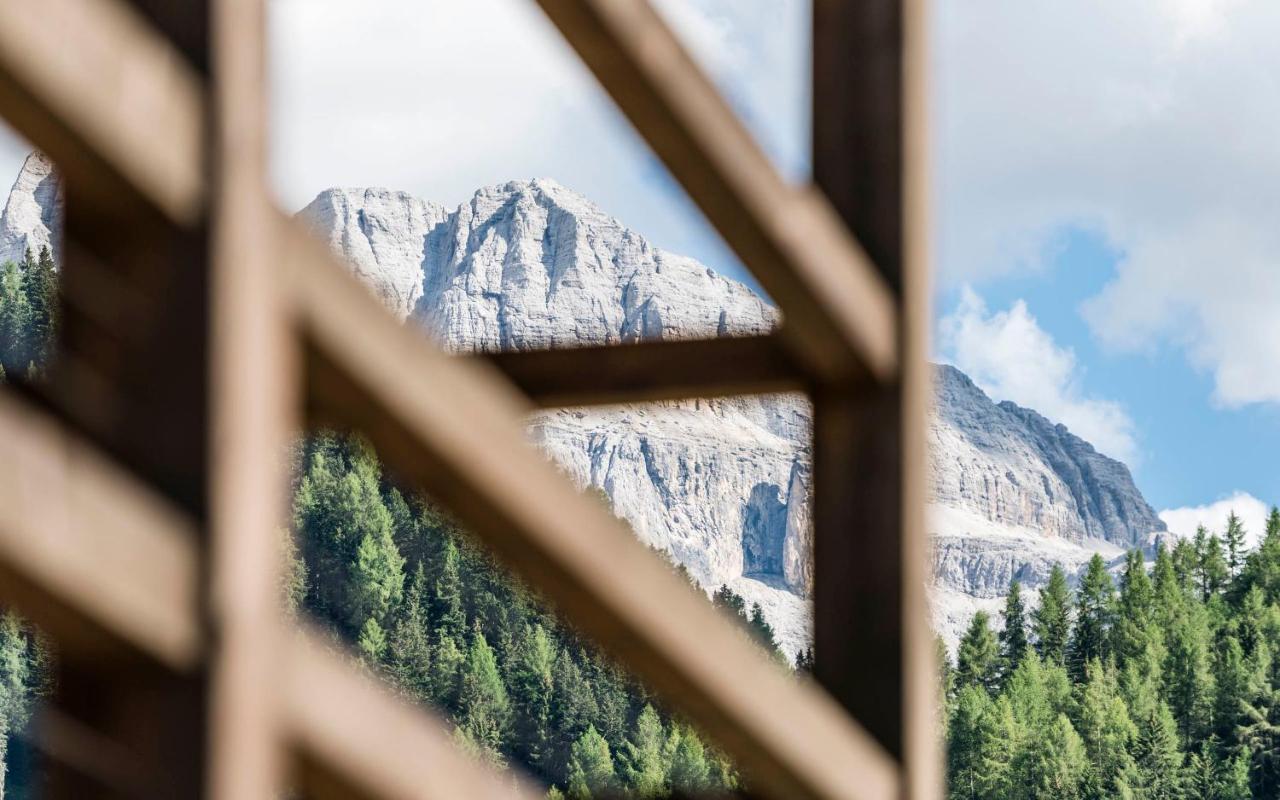 Cadepunt The Dolomites Lodge Selva di Val Gardena Exteriör bild