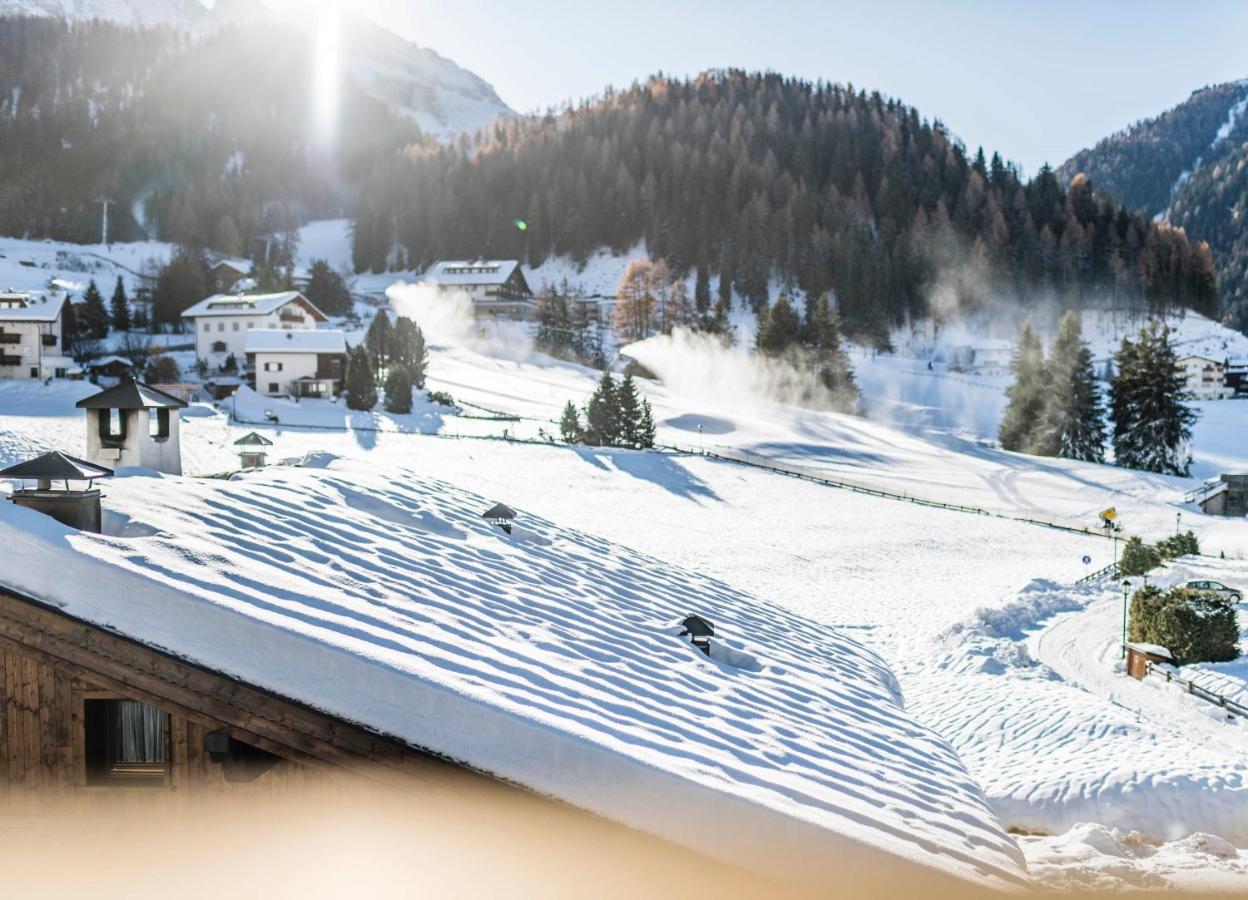 Cadepunt The Dolomites Lodge Selva di Val Gardena Exteriör bild