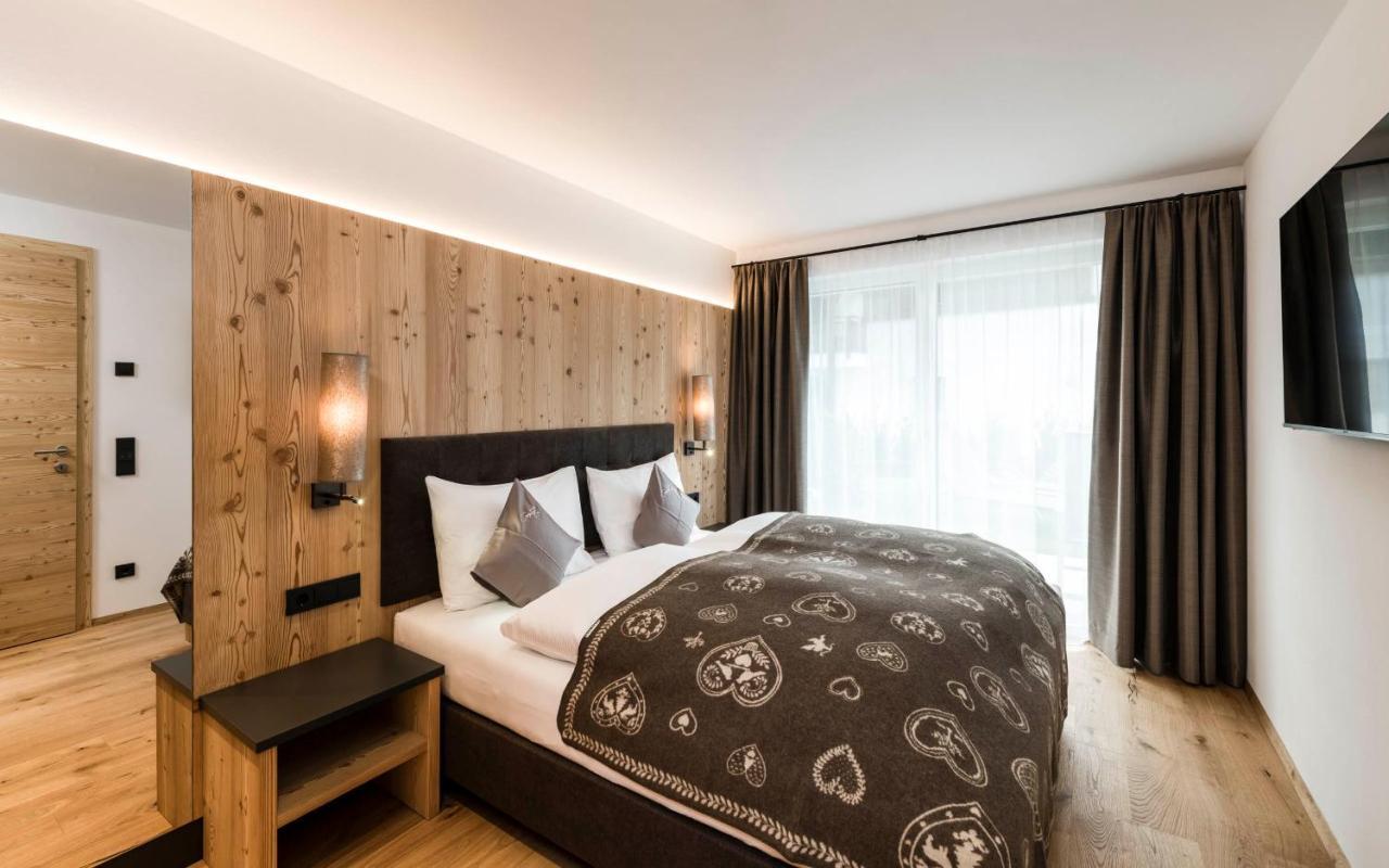 Cadepunt The Dolomites Lodge Selva di Val Gardena Exteriör bild
