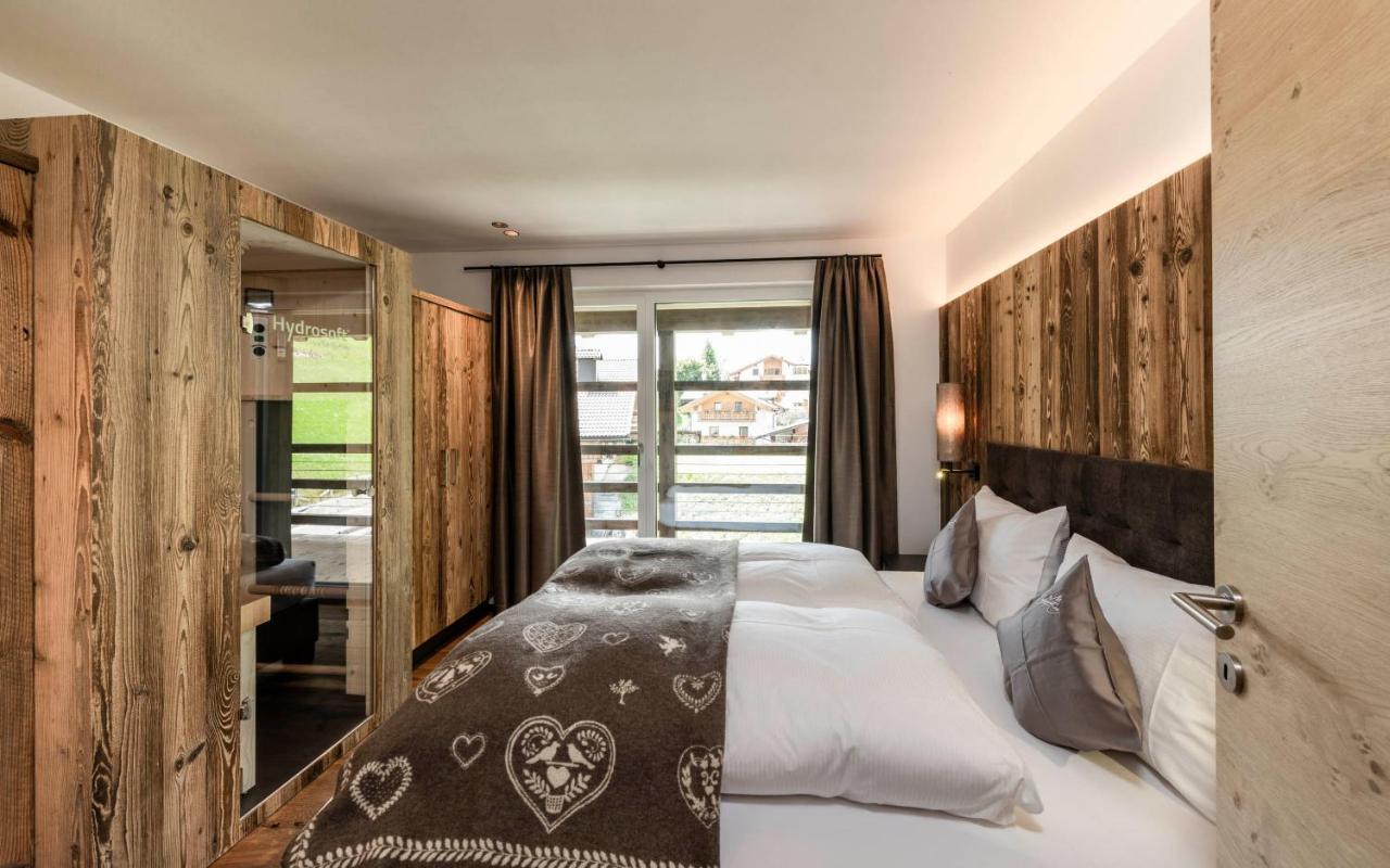Cadepunt The Dolomites Lodge Selva di Val Gardena Exteriör bild
